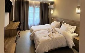 Paradise Hotel